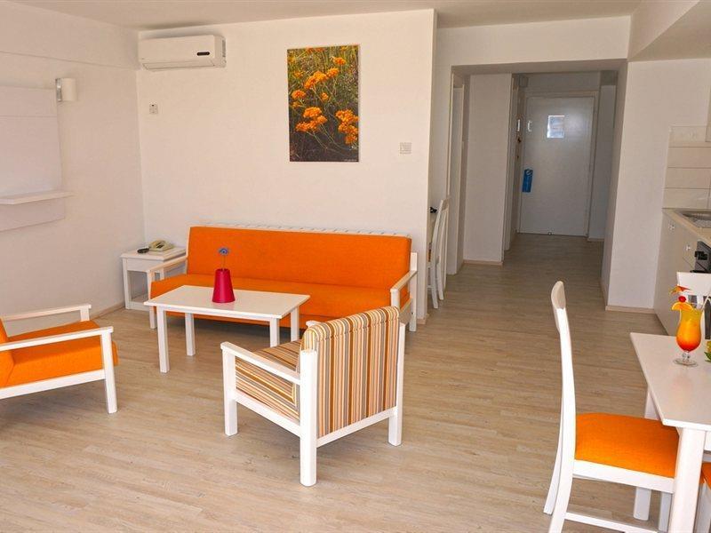 Liquid Hotel Apartments Αγία Νάπα Εξωτερικό φωτογραφία